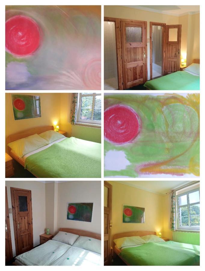 Hotel U Zeleneho Stromu - Zum Gruenen Baum Hřensko エクステリア 写真